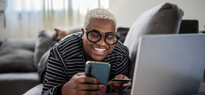 woman conecting her devices to internet